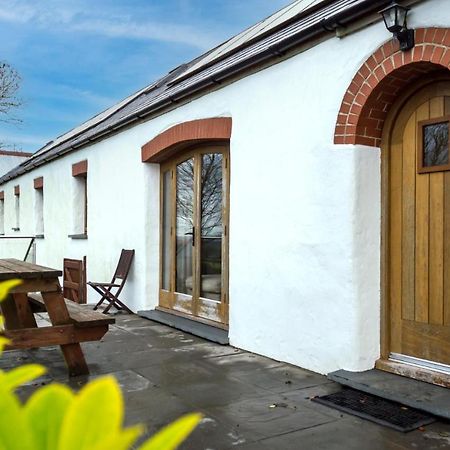 Orchard Cottage - Luxurious Barn Conversion - Beavers Hill Manorbier Dış mekan fotoğraf