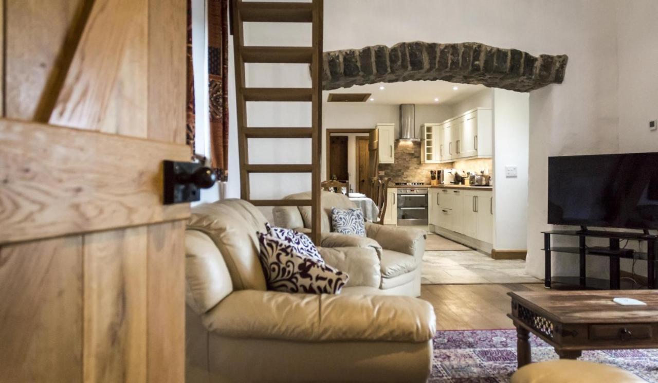 Orchard Cottage - Luxurious Barn Conversion - Beavers Hill Manorbier Dış mekan fotoğraf