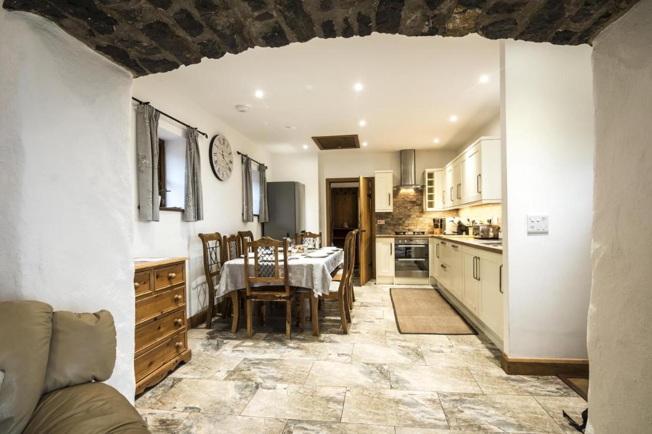 Orchard Cottage - Luxurious Barn Conversion - Beavers Hill Manorbier Dış mekan fotoğraf